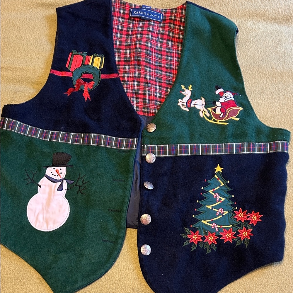 Karen Scott Green and Navy Holiday Vest